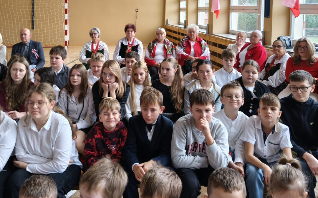 Uroczysty apel z okazji Narodowego Święta Niepodległości