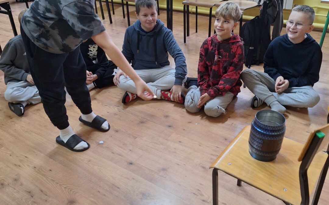 Andrzejki – wieczór wróżb i zabaw dla klas IV-VIII