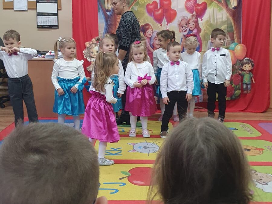 Dzien Babci i Dziadka w Maluszkach