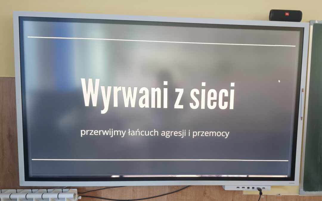 WYRWANI Z SIECI